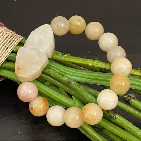Handmade Pi Xiu Moonstone Natural Gemstone Lucky Bracelet One Size - Picture 3 of 12
